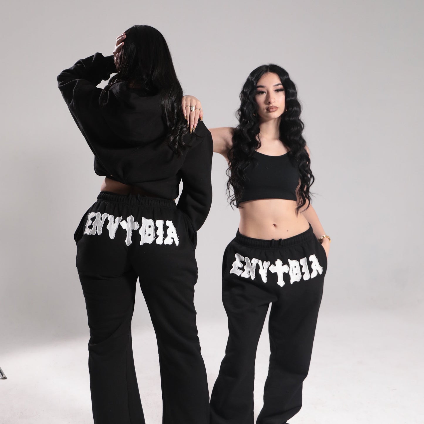 ENVIDIA DISTRESSED PATCH JOGGERS - BLACK